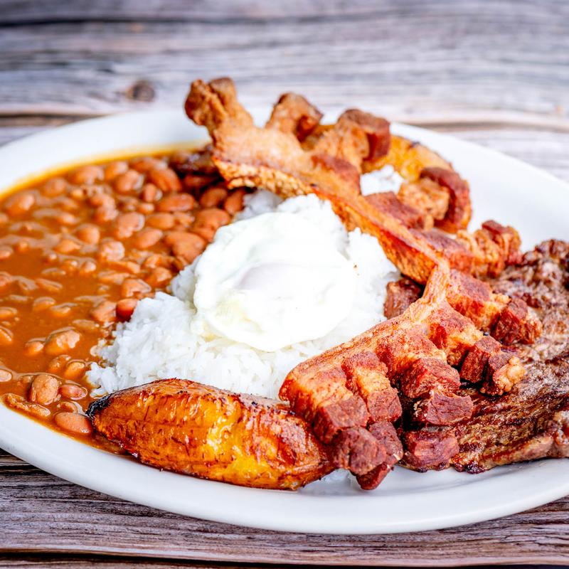 Bandeja paisa at Delicias Colombianas